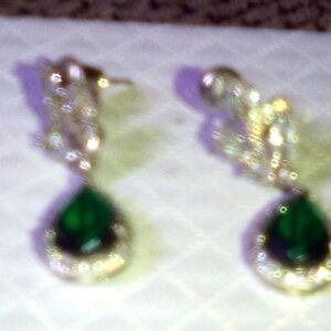 Silver emerald dangle earrings